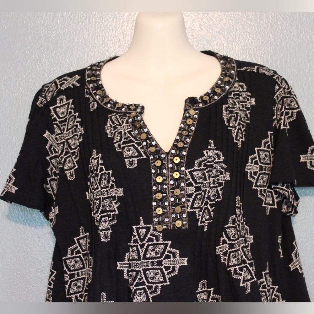 Akemi + Kin Anthropologie Black Beaded Sequined Pintuck Top Medium